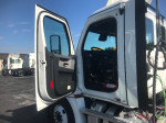 2022 Freightliner T12664ST