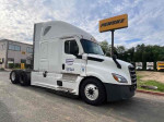 2021 Freightliner T12664ST