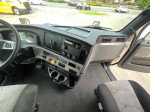 2021 Freightliner T12664ST