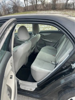 2012 Toyota Corolla LE 147000