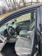 2012 Toyota Corolla LE 147000