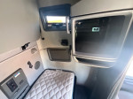 2023 Volvo VNL64760