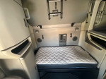 2023 Volvo VNL64760