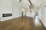 Move in available for rent 5 bedroom and 4.5 bath