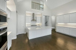 Move in available for rent 5 bedroom and 4.5 bath