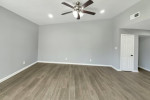 Move in available for rent 3 bedroom 2 bath