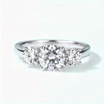 MOISSANITE RING