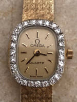OMEGA beautiful ladies 14K watch with 28 diamonds