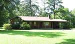 on't miss out on this opportunity to rent a delightful home in a prime location