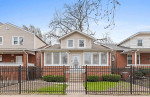 Spacious 3 Bed / 2 Bath Brick Bungalow in Hot Woodlawn!