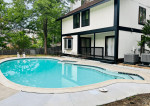 Single family home in a golf club community/Tantallon on the Potomac sub-division.