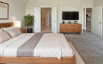 4Bd • 2Ba - 2180 Sqft