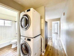 Cozy 2-Bedroom Duplex with Convenient Features / Pet-Friendly / Available Now!