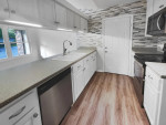 The beautiful single family 3 beds 2 baths house!