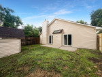 The beautiful single family 3 beds 2 baths house!