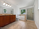 The beautiful single family 3 beds 2 baths house!