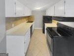 Spacious 2 beds 1 bath family house