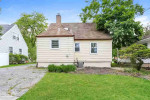 This property is available forr ent now and it's ready to move in