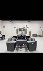 Peterbilt 379
