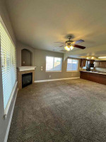 2 Beds, 2.5 Baths, Garage, Washer/ Dryer Perfect Location!