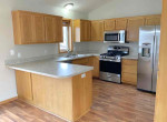House of 3 bedrooms and 2 bathroom for rent clean and with fresh paint.