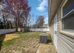 3bedrooms and 2bathrooms House