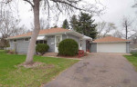 3 bedrooms 1.5 bathrooms Specious House for rent