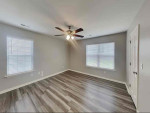 3 bed 2.5 bath 1,422 sqft For rent!
