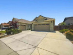 Beautiful Tasteful 3bedroom 3Bathrrom available for rent.