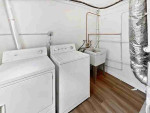 ADORABLE 2bed/1bath HOUSE 840Sqft/SINGLE FAMILY HOME