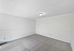 3 Beds , 2 Baths