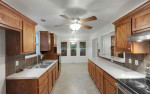 A spacious 3bed 2bath house for asap move in