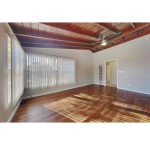 Beautiful 3-bedroom, 1-bathroom unit, 882 sq ft, available for rent today.