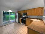 3 bedroom with 1 bathroom