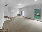 4BED 2BATH IN A NICE NEIGHBORHOOD AND A PARKING GARAGE