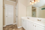 Private rooms available for rent