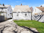 3 beds   1 baths