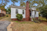 Well furnished 3bed 2baths house is ready for immediate move in