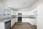 Adorable 3bed 2 bath available now