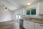 Adorable 3bed 2 bath available now