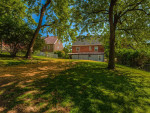 It’s a lovely 3beds and 1bath house for rent