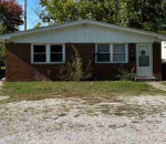 Spacious newly renovated 2 bedrooms and 1 bathroom house for rent