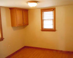 Stunning Single-Family Home with Spacious Bedrooms & Modern Upgrade (3bedroom 1 bathroom)