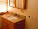 Stunning Single-Family Home with Spacious Bedrooms & Modern Upgrade (3bedroom 1 bathroom)