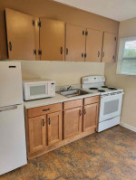 Cute 1 bedroom 1 bath apartment in the heart of 5 Points!