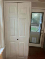 Recently Refreshed home. Quiet well located neighborhood near many restaurants and amenities.