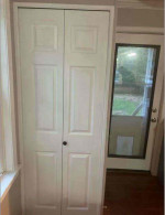 Recently Refreshed home. Quiet well located neighborhood near many restaurants and amenities.