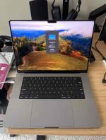 Apple MacBook Pro 16" (512GB SSD, M1 Pro, 16GB) Laptop - Space Gray