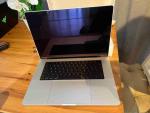 MacBook Pro 16 2025 A3186
