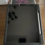Apple iPad Pro 12.9" 6th Gen 128GB Space Gray Cellular + WiFi Bundle